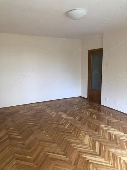 Garsonieră decomandată în Calea Călărașilor