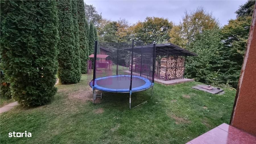 Casă cu 4 camere în Porumbacu de Sus