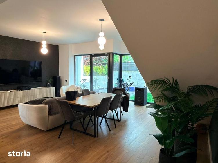 Casă cu 4 camere cu Teren 124 Mp în Palazu Mare