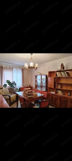 Apartament cu 3 camere decomandat în 9 Mai