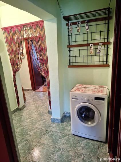 Apartament cu 4 camere decomandat în Central