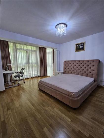 Apartament cu 3 camere semidecomandat, mobilat în Kiseleff