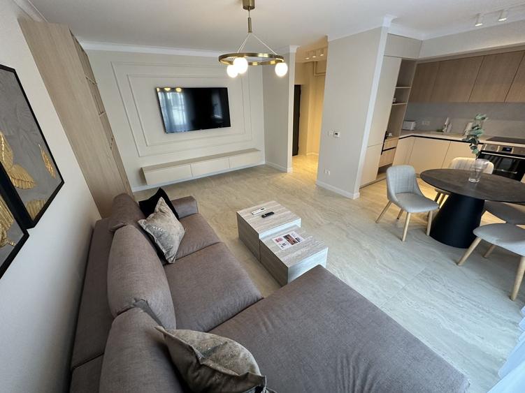 Apartament cu 2 camere decomandat în Lipovei