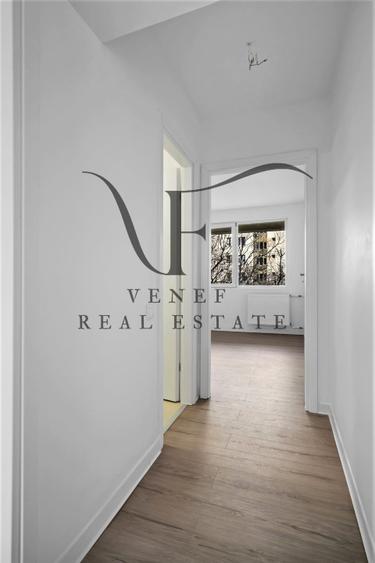 Apartament cu 3 camere semidecomandat în Colentina