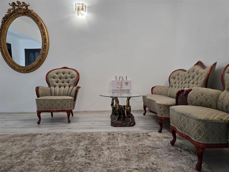 Casă individuală cu 8 camere cu Teren 1500 Mp în Copou