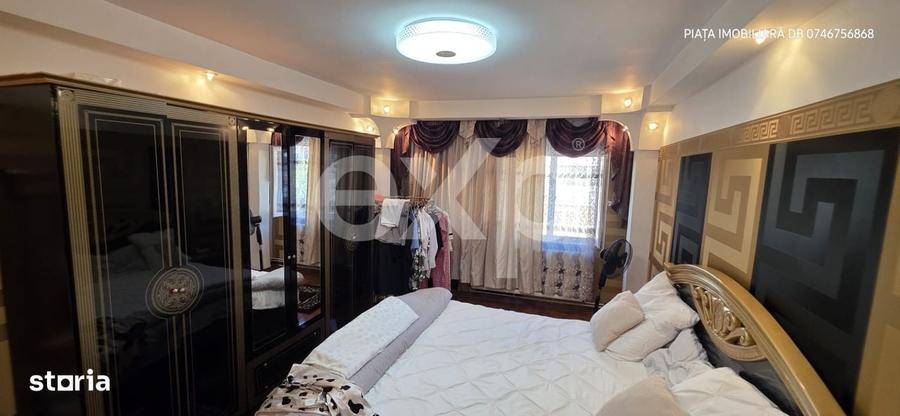 Apartament cu 4 camere decomandat în Central
