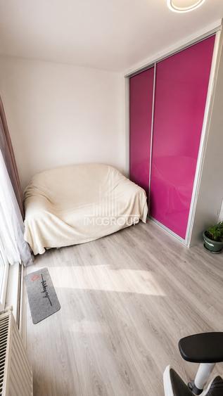Apartament cu 3 camere semidecomandat, mobilat în Zorilor