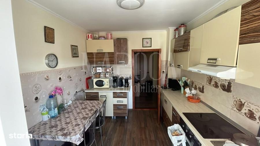 Apartament cu 3 camere decomandat în Nufărul