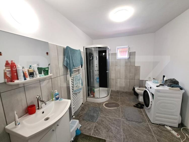 Casă individuală cu 5 camere cu Canalizare în Turcheș