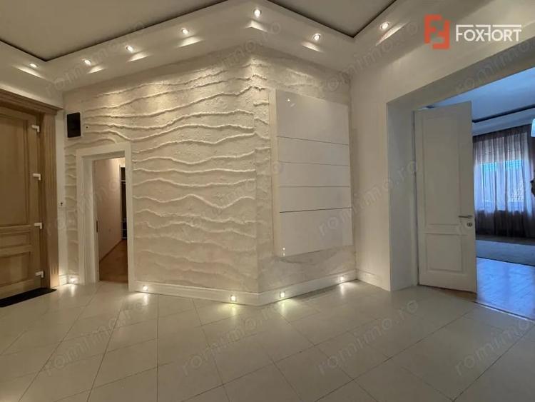 Apartament cu 3 camere decomandat, mobilat în Fabric