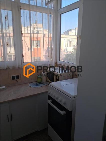 Apartament cu 2 camere decomandat, mobilat în 1 Decembrie