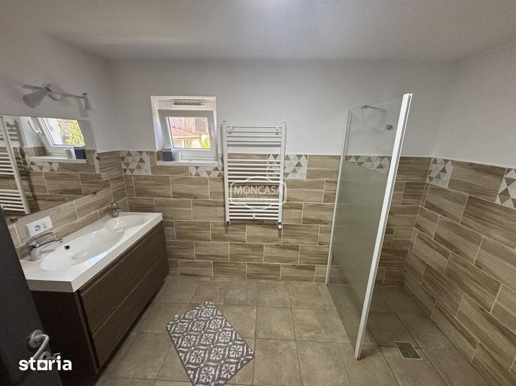 Casă cu 4 camere cu Teren 750 Mp în Central