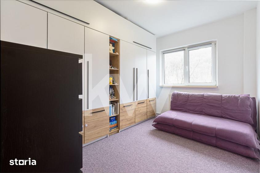 Apartament cu 4 camere decomandat, mobilat în Valea Cetății