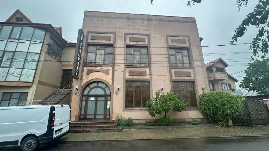 Spațiu comercial, de 450 mp, în Central