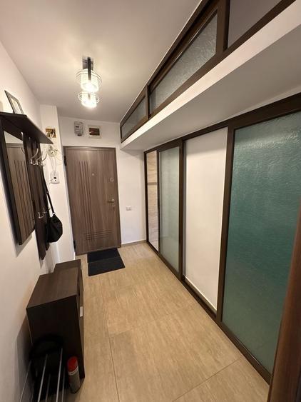 Apartament cu 2 camere semidecomandat în Km 4