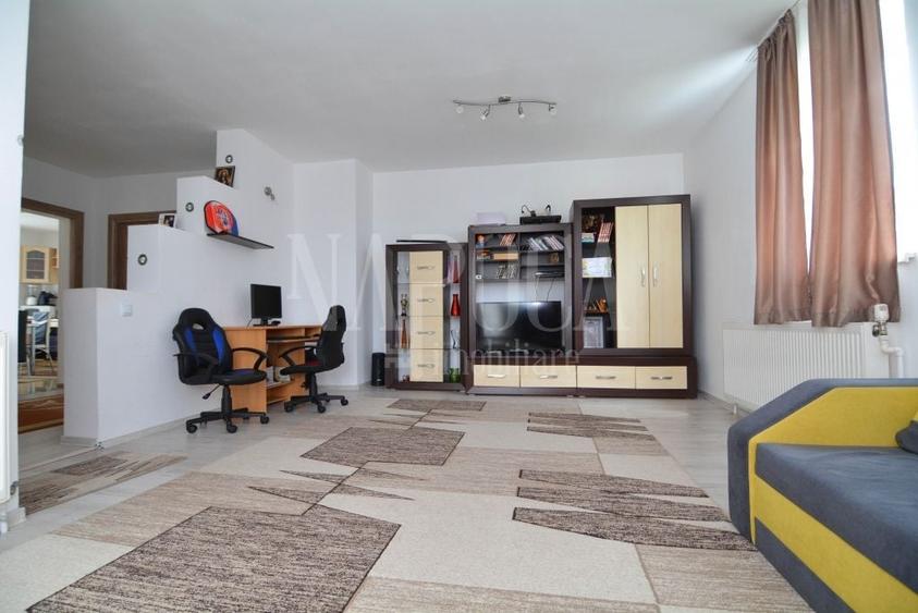 Casă individuală cu 5 camere cu Canalizare în Iris