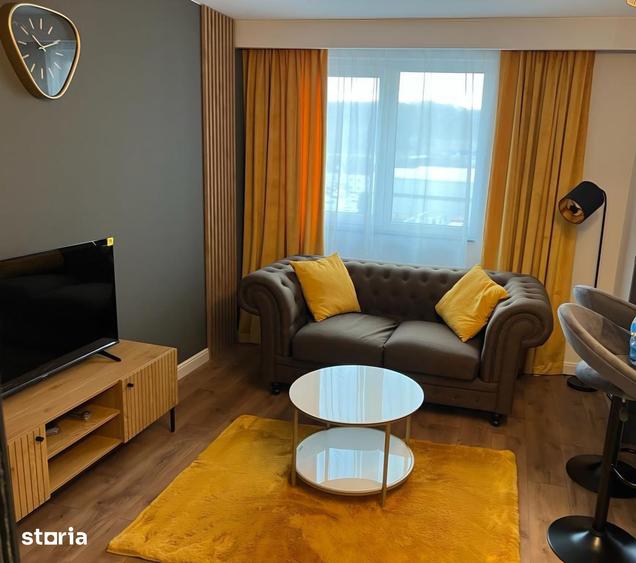 Apartament cu 3 camere decomandat în Dâmbul Rotund