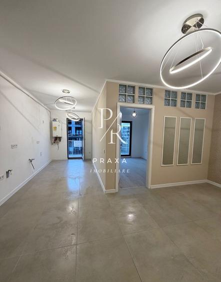 Apartament cu 3 camere semidecomandat în Florești — fotografia 1