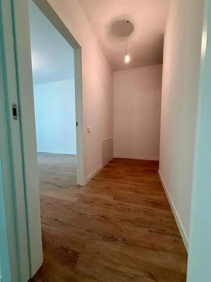 Apartament cu 3 camere decomandat în Theodor Pallady