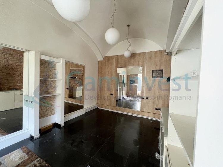 Apartament cu 2 camere decomandat în Ultracentral