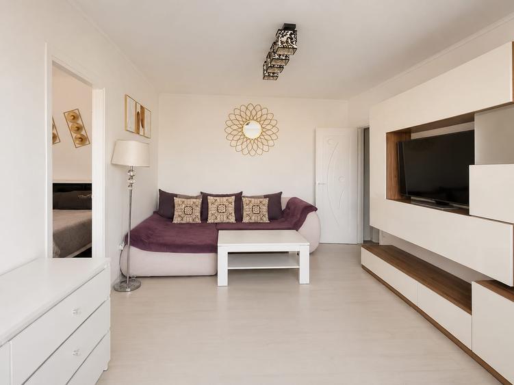Apartament cu 2 camere semidecomandat în Astra
