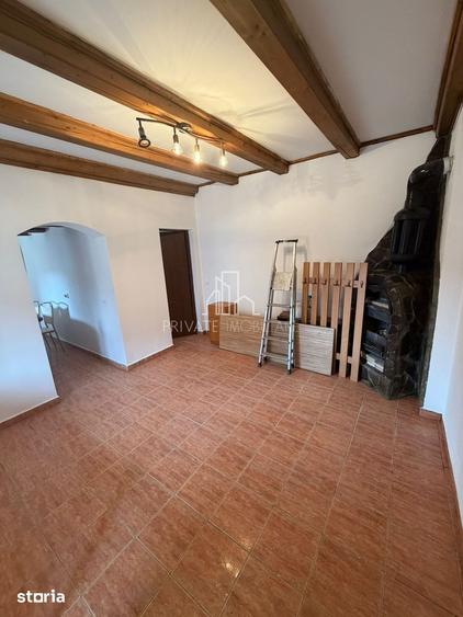 Casă cu 2 camere cu Teren 582 Mp în Saschiz