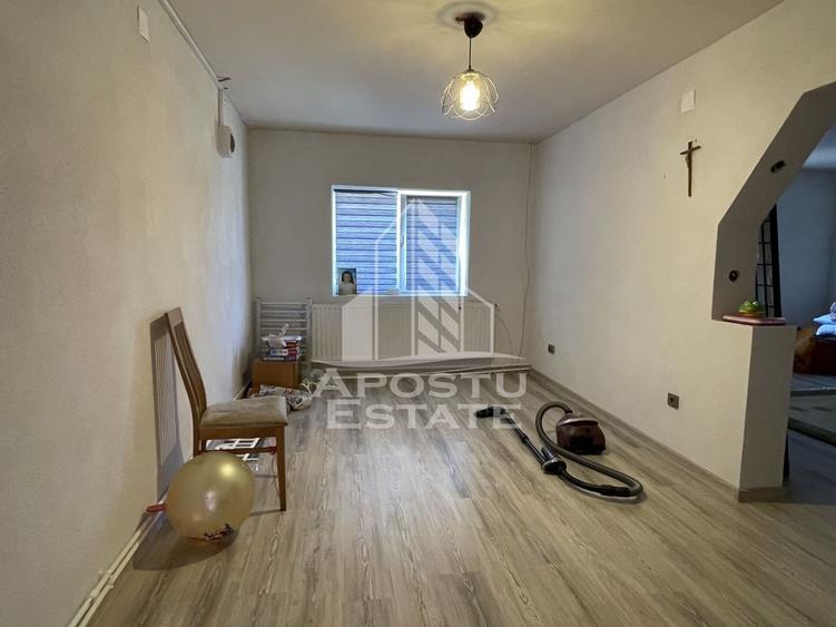 Casă individuală cu 6 camere cu Canalizare în Liebling