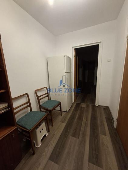 Apartament cu 3 camere decomandat, mobilat în Drumul Taberei