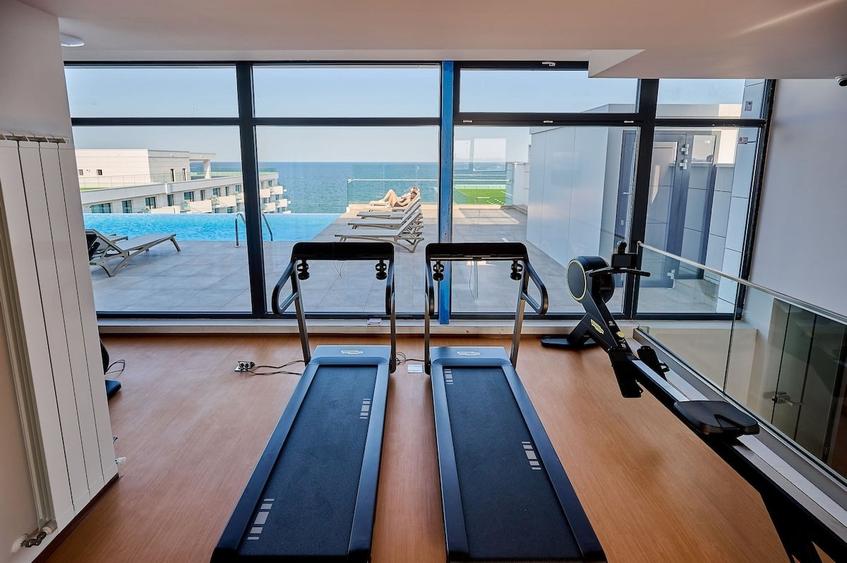 Apartament cu 3 camere decomandat în Mamaia-Sat