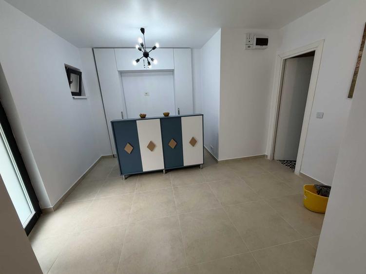 Spațiu comercial, de 28 mp, în Traian