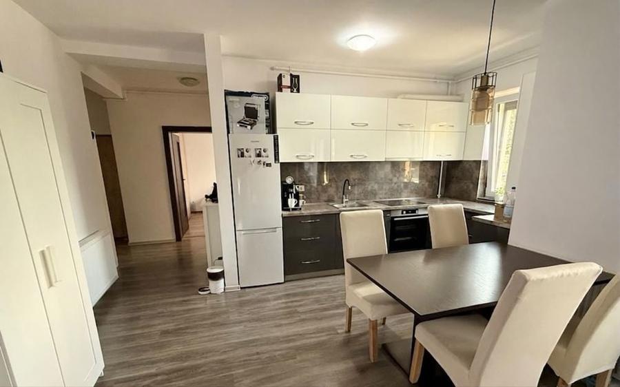 Apartament cu 2 camere decomandat în Giroc