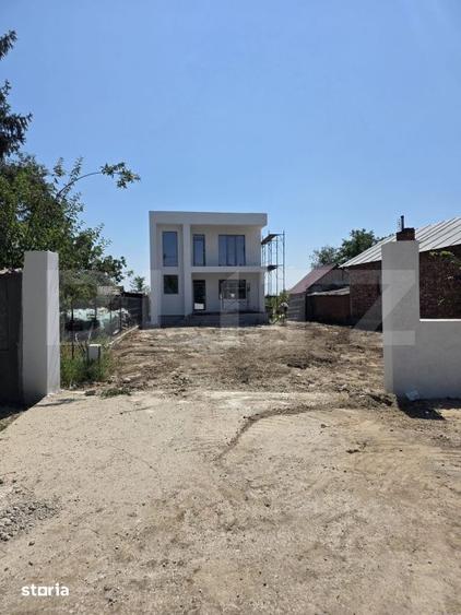 Casă cu 6 camere cu Teren 1300 Mp în Brezoaia