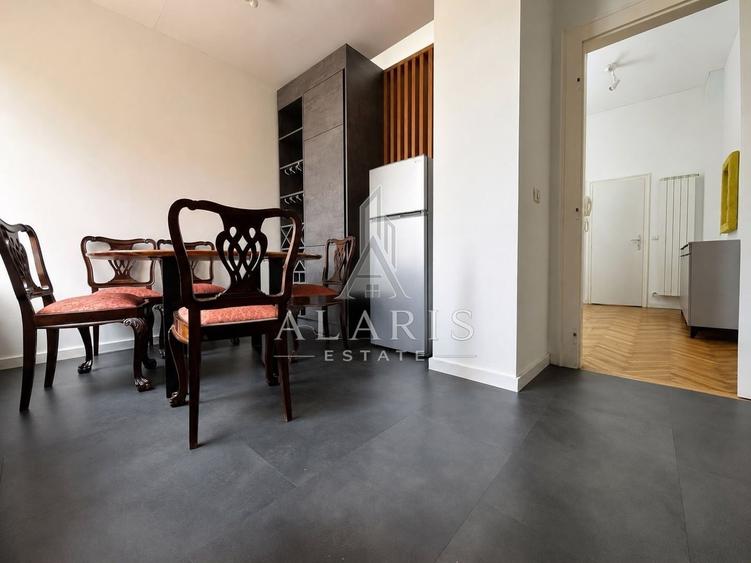 Apartament cu 5 camere circular, mobilat în P-ța Maria