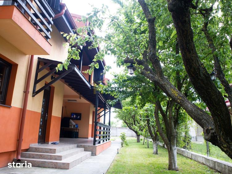 Casă cu 10 camere cu Teren 851 Mp în Clinceni