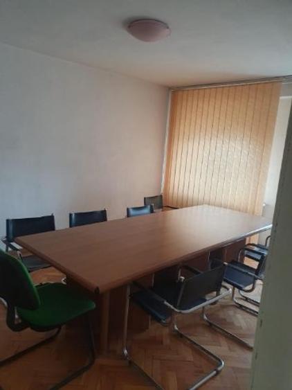 Apartament cu 4 camere decomandat în P-ța Unirii - 5