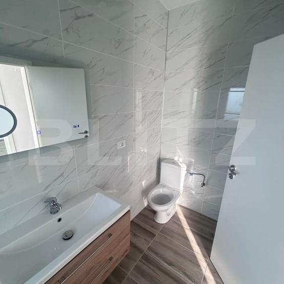Casă individuală cu 3 camere cu Canalizare în Moșnița Nouă