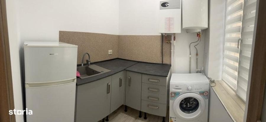 Apartament cu 2 camere decomandat, mobilat în Victoriei