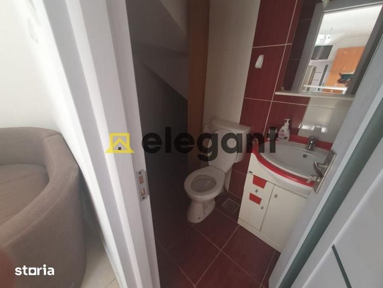 Apartament cu 5 camere în Craiovița Nouă