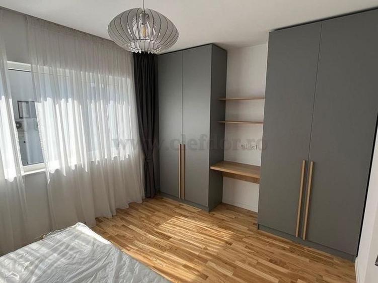 Casă cu 5 camere cu Canalizare în Pipera