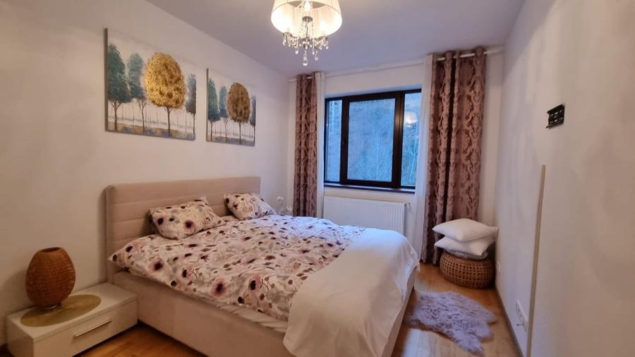 Apartament cu 2 camere decomandat în Calea Moroieni