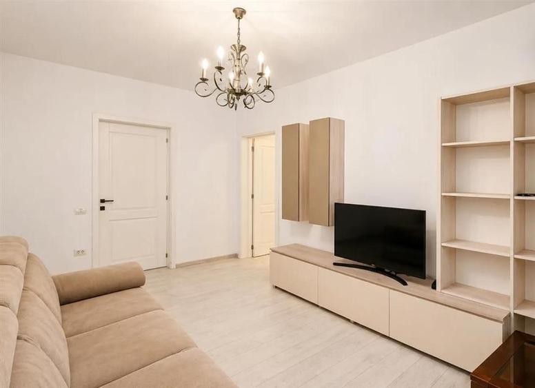 Apartament cu 3 camere semidecomandat, mobilat în Floreasca
