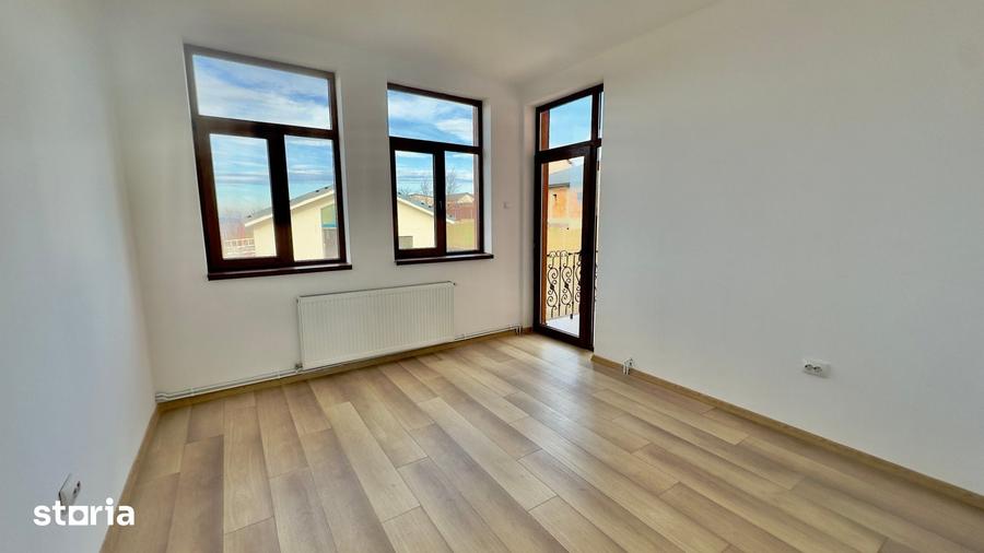 Casă cu 5 camere cu Teren 760 Mp în Miroslava