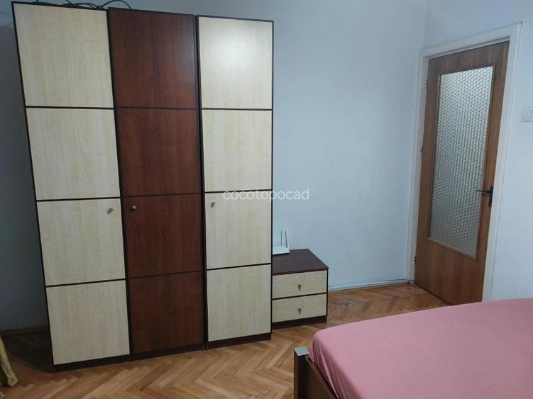 Inchiriez apartament 3 camere