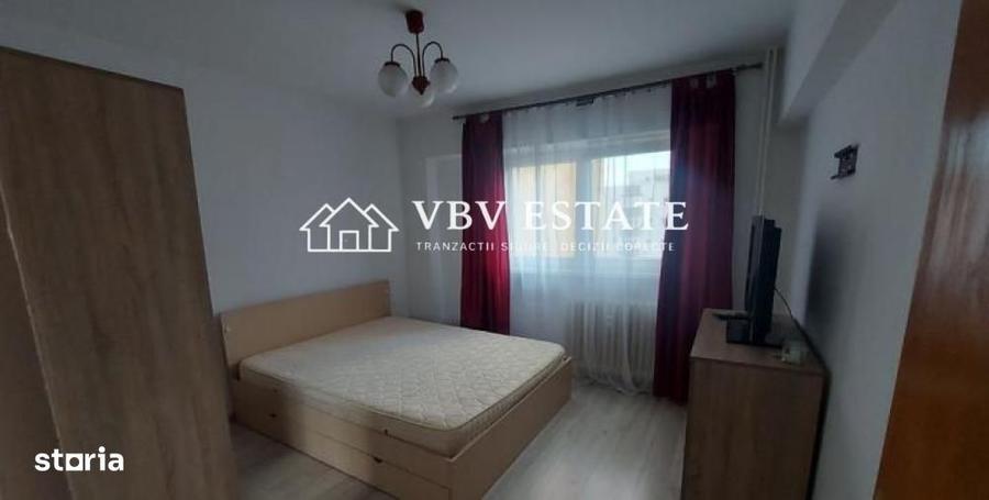 Apartament cu 3 camere semidecomandat în Lujerului