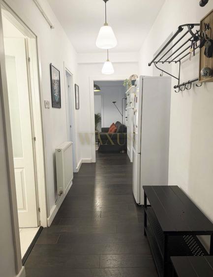 Apartament cu 3 camere semidecomandat, mobilat în Horea