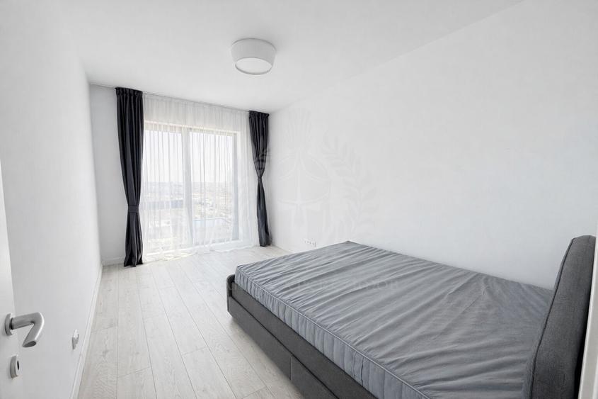 Apartament cu 3 camere decomandat, mobilat în Cantacuzino