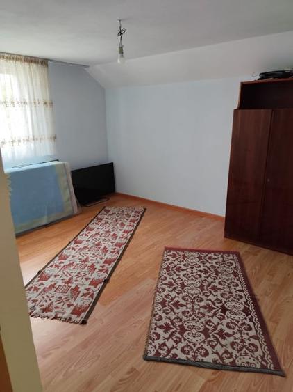 Casă individuală cu 5 camere cu Canalizare în Balș