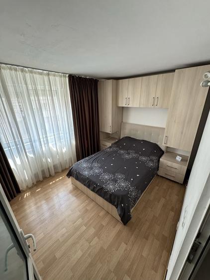 Apartament cu 2 camere semidecomandat în Rovine