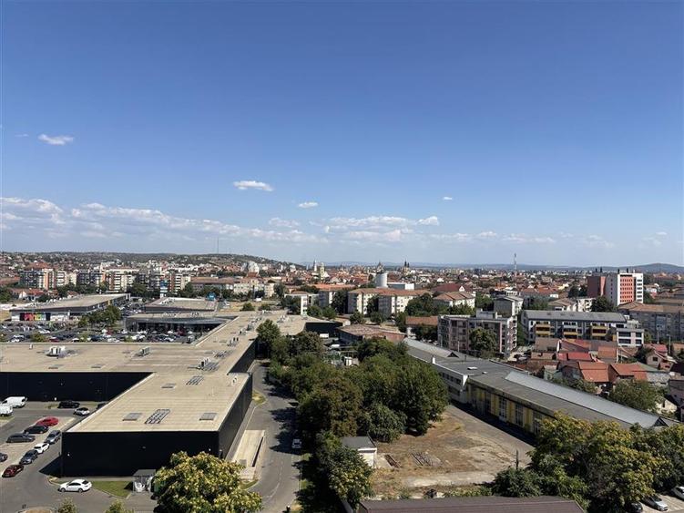 Apartament cu 3 camere decomandat în Iosia