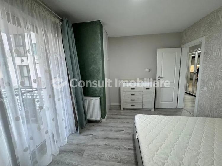 Apartament cu 2 camere semidecomandat, mobilat în Mărăști